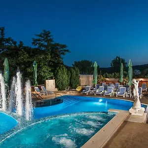 3* Hotel семеен Golden Place